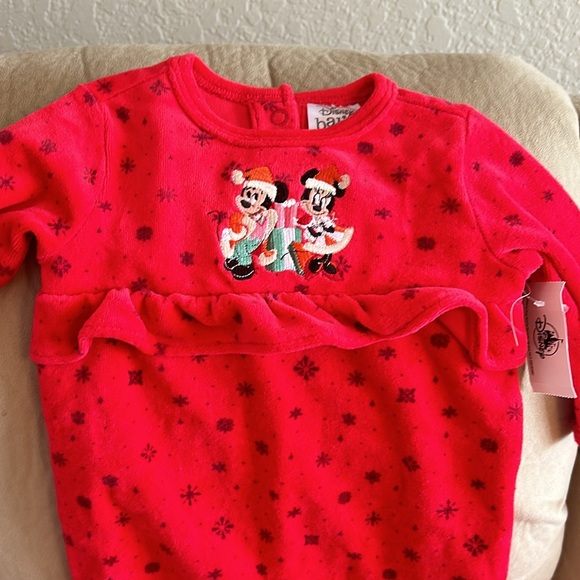 Disney Holiday Bodysuit For Baby.  NWT  size 6-9 months Features Mickey & Minnie - Picture 3 of 9